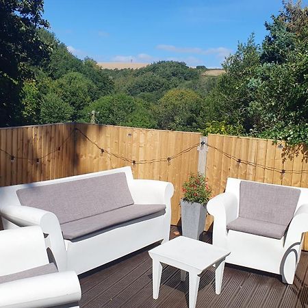 Bijou Coastal Apartment In Polperro With Hot Tub Onsite Parking Downhill Walk To Village المظهر الخارجي الصورة