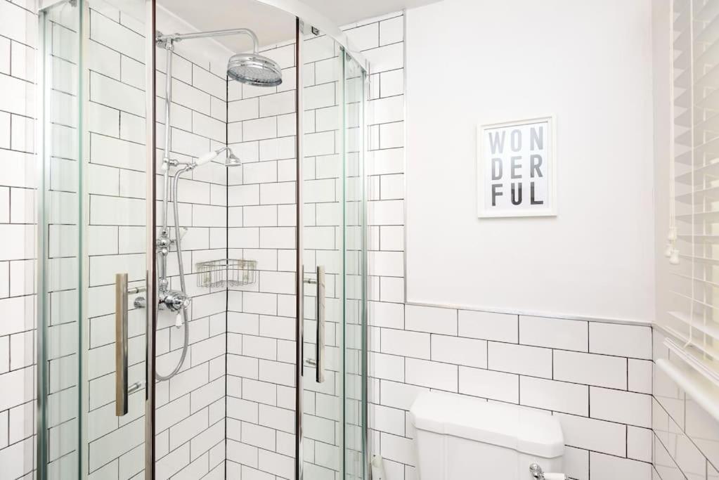 Bijou Coastal Apartment In Polperro With Hot Tub Onsite Parking Downhill Walk To Village المظهر الخارجي الصورة