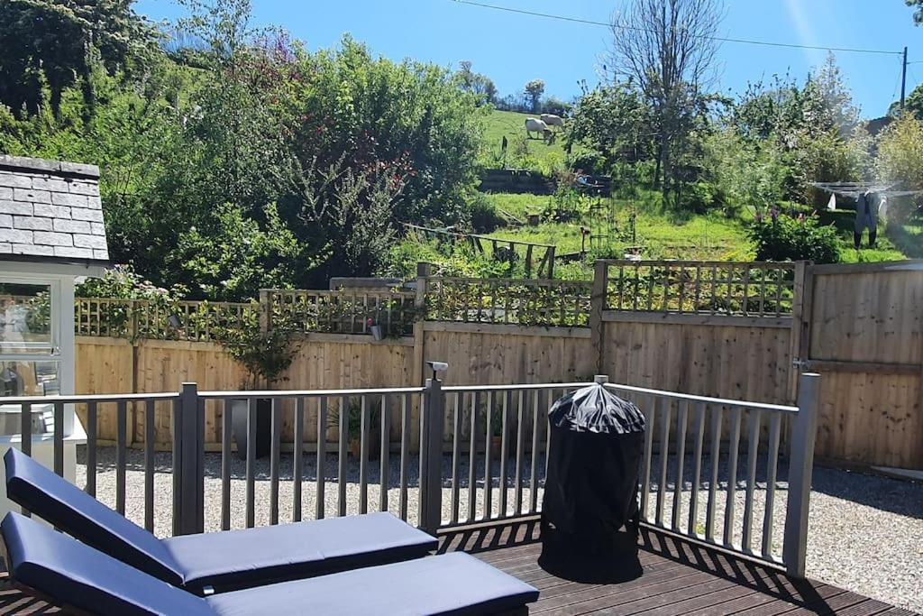 Bijou Coastal Apartment In Polperro With Hot Tub Onsite Parking Downhill Walk To Village المظهر الخارجي الصورة