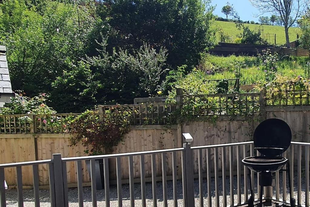 Bijou Coastal Apartment In Polperro With Hot Tub Onsite Parking Downhill Walk To Village المظهر الخارجي الصورة