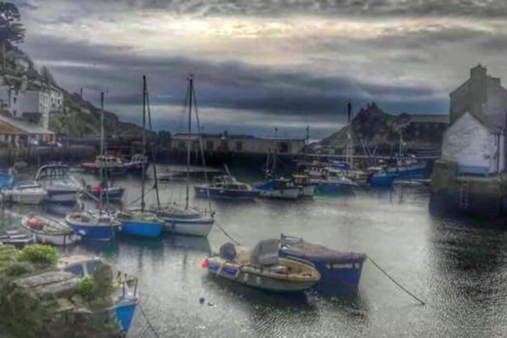 Bijou Coastal Apartment In Polperro With Hot Tub Onsite Parking Downhill Walk To Village المظهر الخارجي الصورة